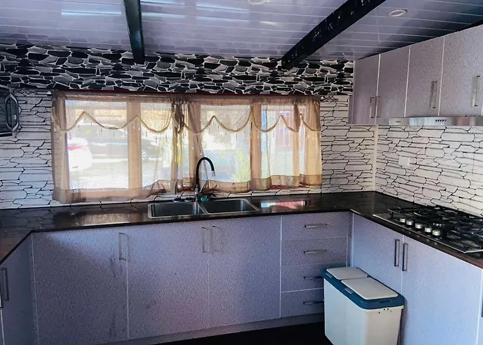 Al - Minhaj Service Apartments